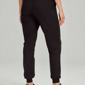 lululemon Black Women's stretch high-rise Joggers 4